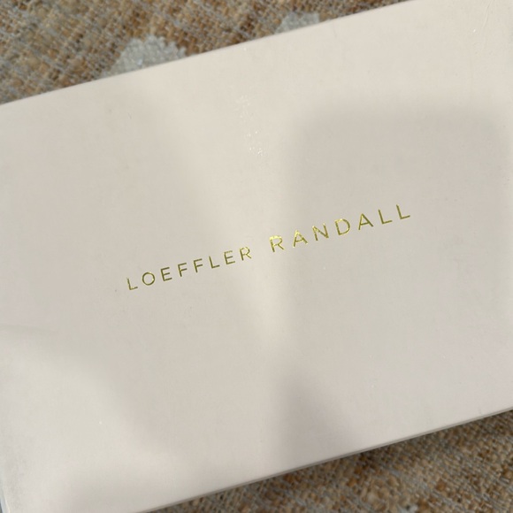 Loeffler Randall
Freya 90MM Satin Sandals
7.5
Bubblegum Pink - Picture 6 of 7